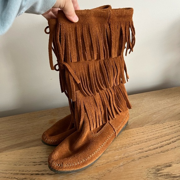 Minnetonka Fringe Suede Leather Boots - Picture 4 of 9